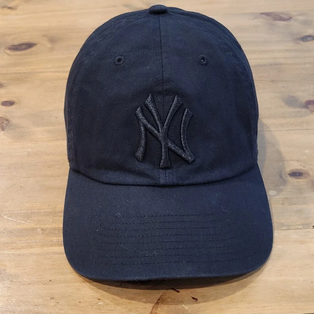 New York Yankees Hat Cap Black On Black Out Logo Cotton Dad 47 Brand Clean Up